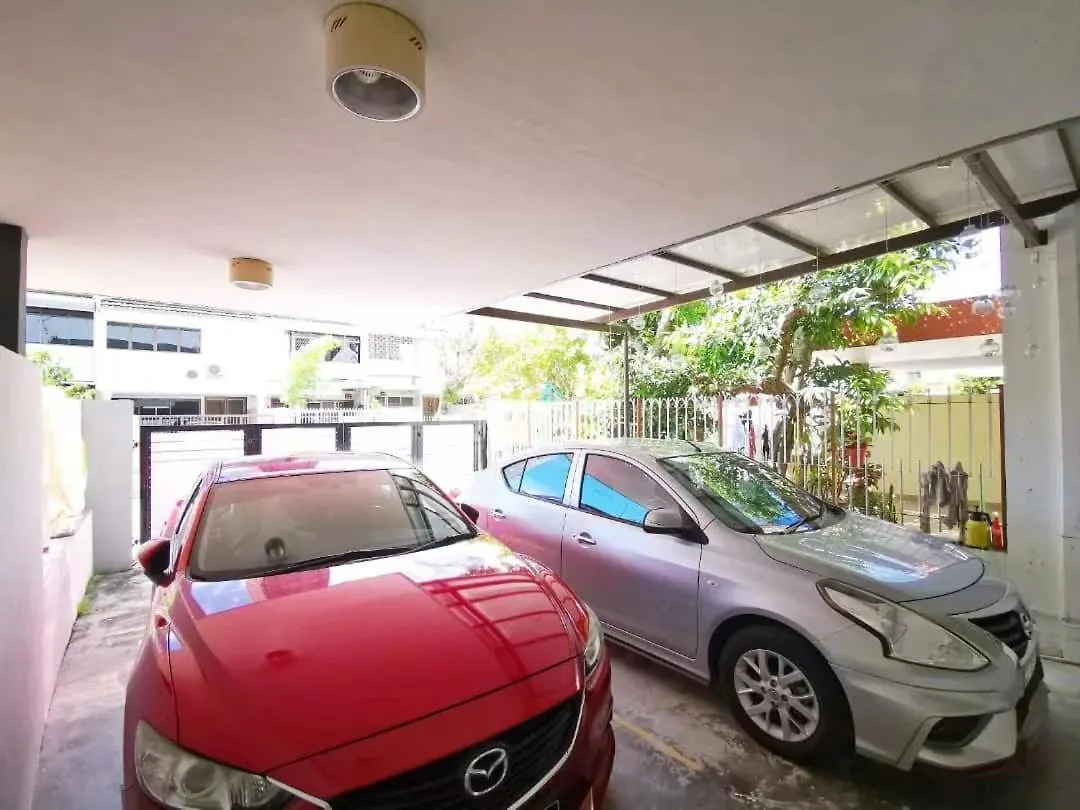 12 George Town 6Room Terrace Gurney Heritage Adventist Hospital Restaurant Shopping Mall